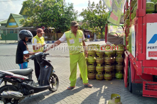 Operasi Pasar, Ratusan Elpiji Masih Tersisa